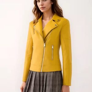 Women's Elegant Cream Faux Fur Hooded Jacket - Casual Fall/Winter Outerwear with Drawstring Waist and Zipper Pockets