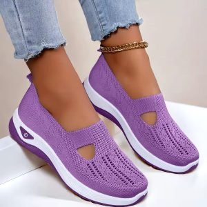 Women's Rhinestone-Embellished Low-Top Lace-Up Casual Sneakers - Red Sparkling PU Cover & Rubber Sole, Round Toe Comfort, All-Season Versatile Shoes for Casual Attire, Ladies Sneakers, Comfortable Footwear, Trendy Dad Shoes, Textured Shoe Design